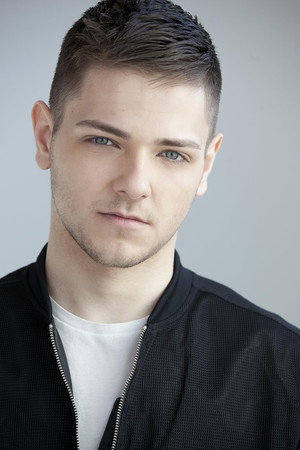 Dennis Xoz portrait