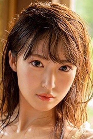Mai Shiomi portrait