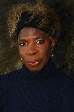 Almayvonne portrait