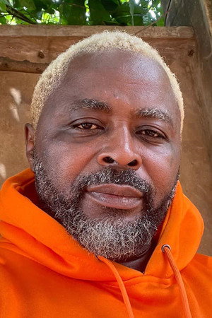 Bienvenu Roland Mvoe portrait