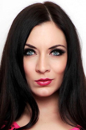 Dani Thompson portrait