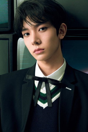 Heeseung portrait