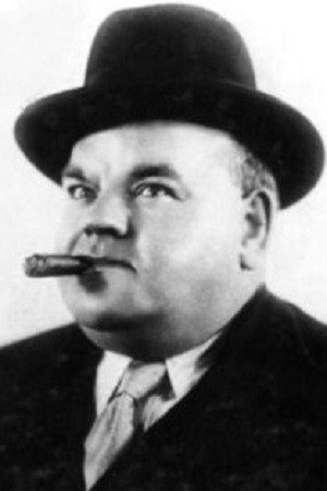 Dick Henderson portrait