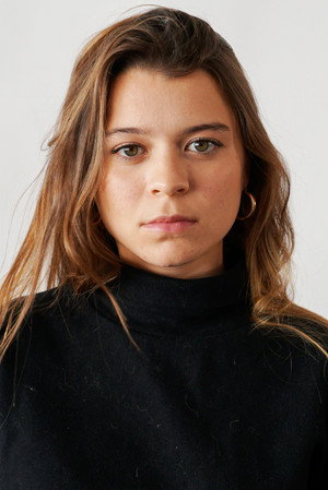 Paula Mirá portrait