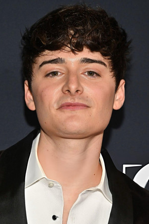 Noah Schnapp portrait