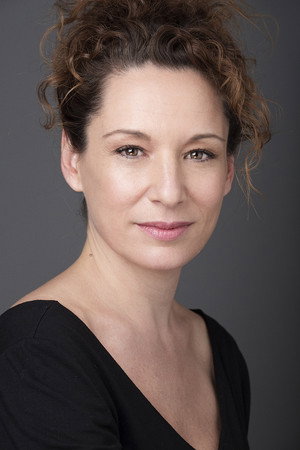 Eva Almaya portrait