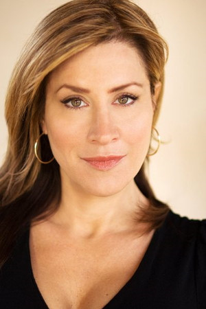 Lisa Ann Walter portrait