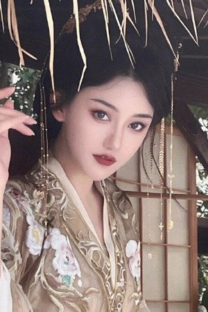 Jiu Jing Yan portrait