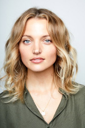 Amanda Booth portrait