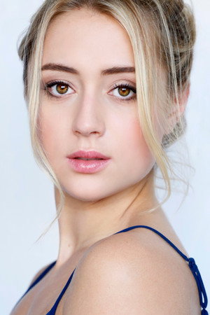 Lizze Broadway portrait