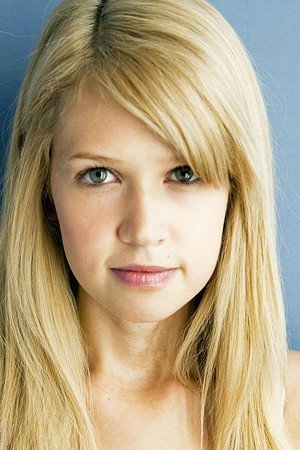 Jenessa Grant portrait