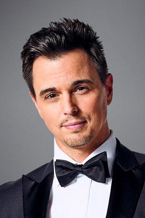 Darin Brooks portrait