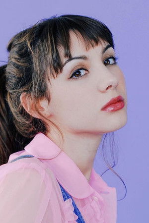 Hannah Marks portrait