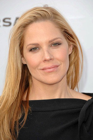 Mary McCormack portrait