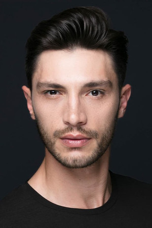 İlhan Şen portrait