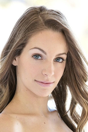 Kimmy Granger portrait