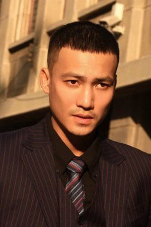 Lê Minh Thuấn portrait