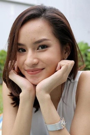 Adinda Rizkyana portrait
