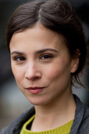 Aylin Tezel portrait