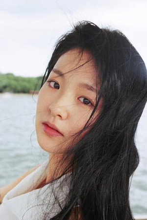 Ren Luyao portrait