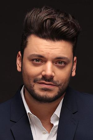 Kev Adams portrait
