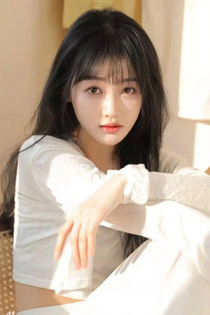 Liang Yue portrait