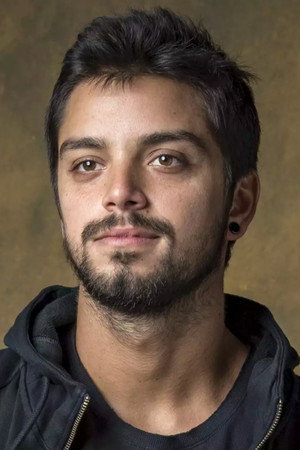 Rodrigo Simas portrait