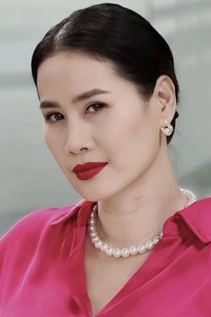 Thân Thúy Hà portrait