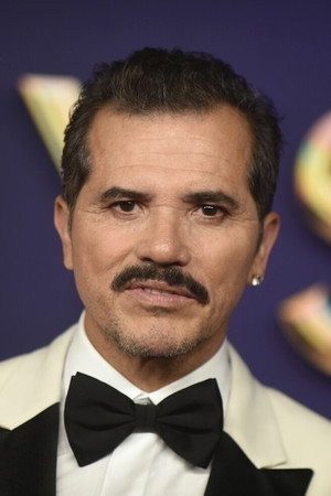 John Leguizamo portrait