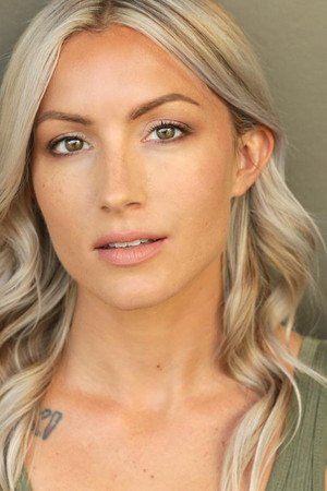 Dana Kippel portrait