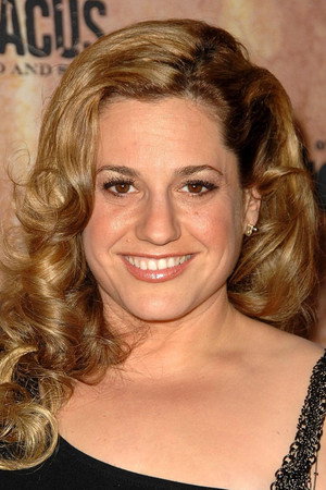 Marissa Jaret Winokur portrait