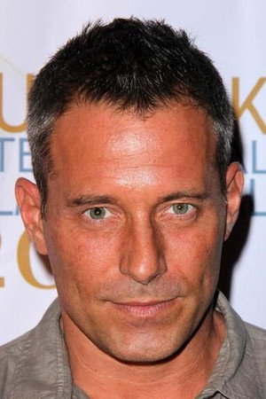 Johnny Messner portrait