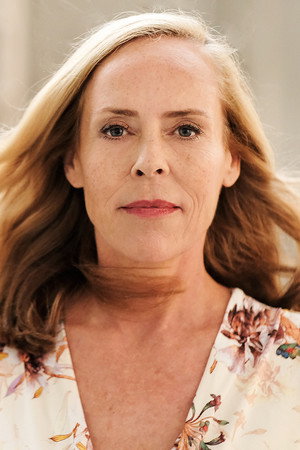 Isabelle Mann portrait