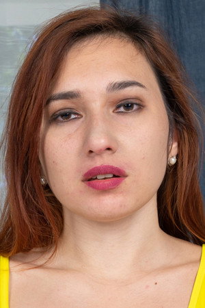 Angie Elif portrait