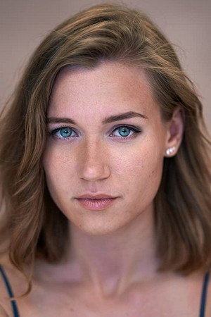 Ania Nova portrait