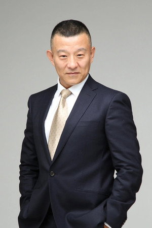 Deng Gang portrait