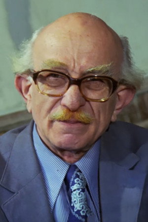 Akil Öztuna portrait
