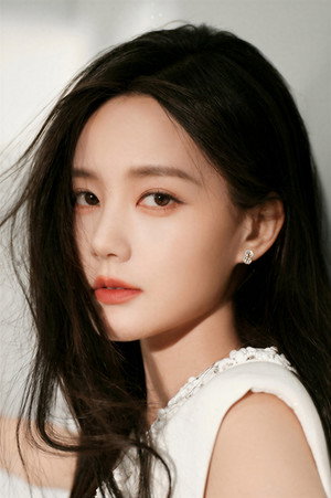 Li Yitong portrait