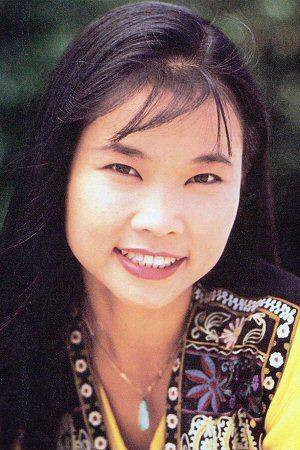 Thuy Trang portrait