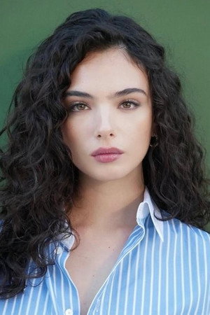 Deva Cassel portrait