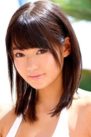 Suzu Takachiho portrait