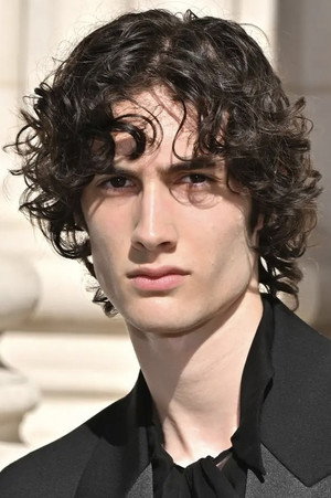 sombr portrait