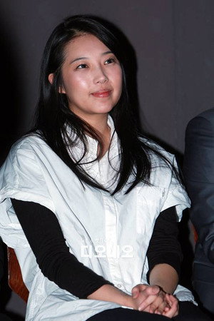 Jo Soo-jung portrait