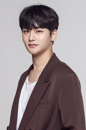 Choi Jung-woo portrait