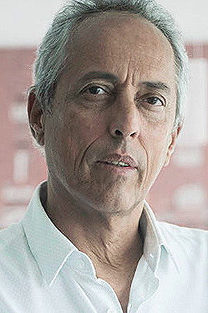 Bob Fernandes portrait