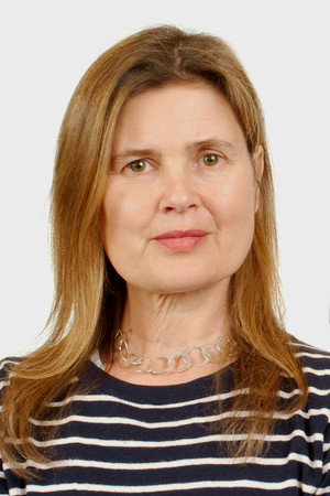 Sophie Aldred portrait