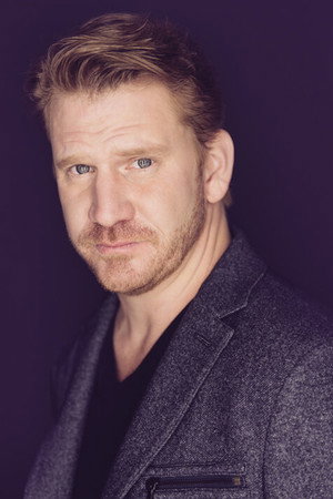 Dash Mihok portrait