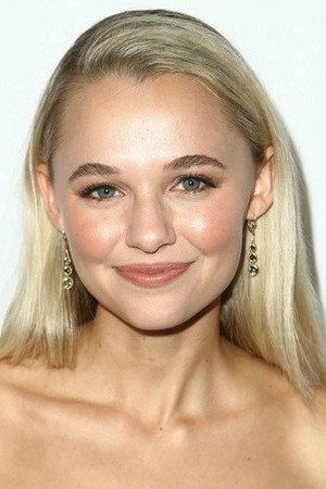 Madison Iseman portrait
