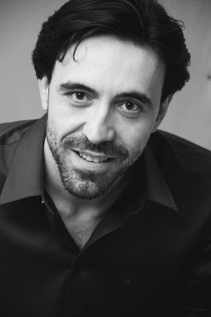 Israel Elejalde portrait