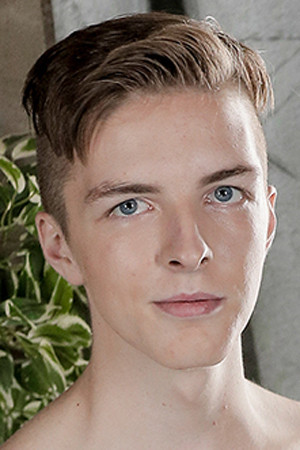 Curtis Dee portrait